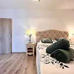 Prime Getaway : 3 Room Timisoara