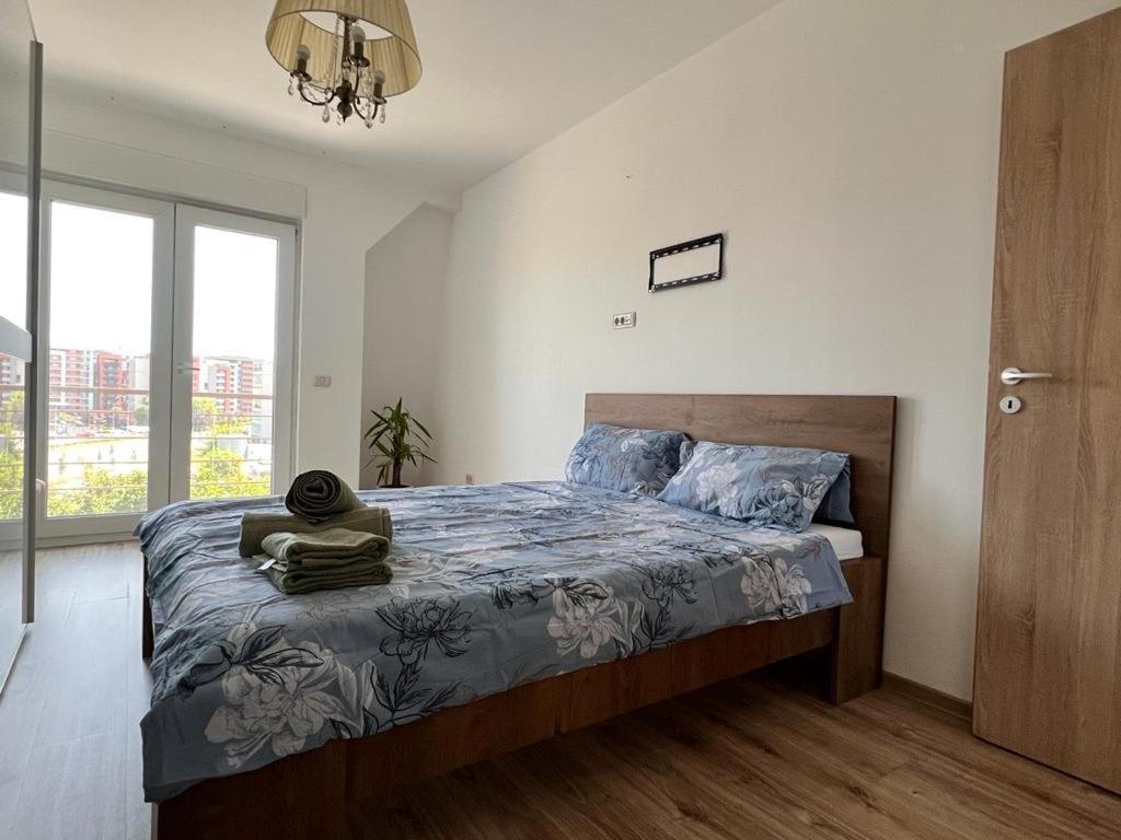 Prime Getaway : 3 Apartment Timisoara